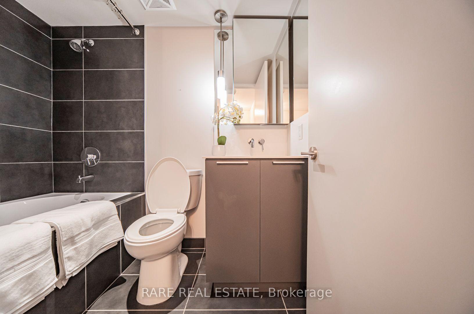 Photo 11 of Unit 106, 650 King Street W, Toronto, Waterfront Communities — HOMEH