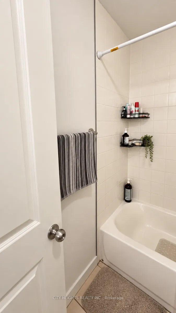 Photo 9 of Unit #1, 370 Alberta Street, Welland, Lincoln/Crowland — HOMEH