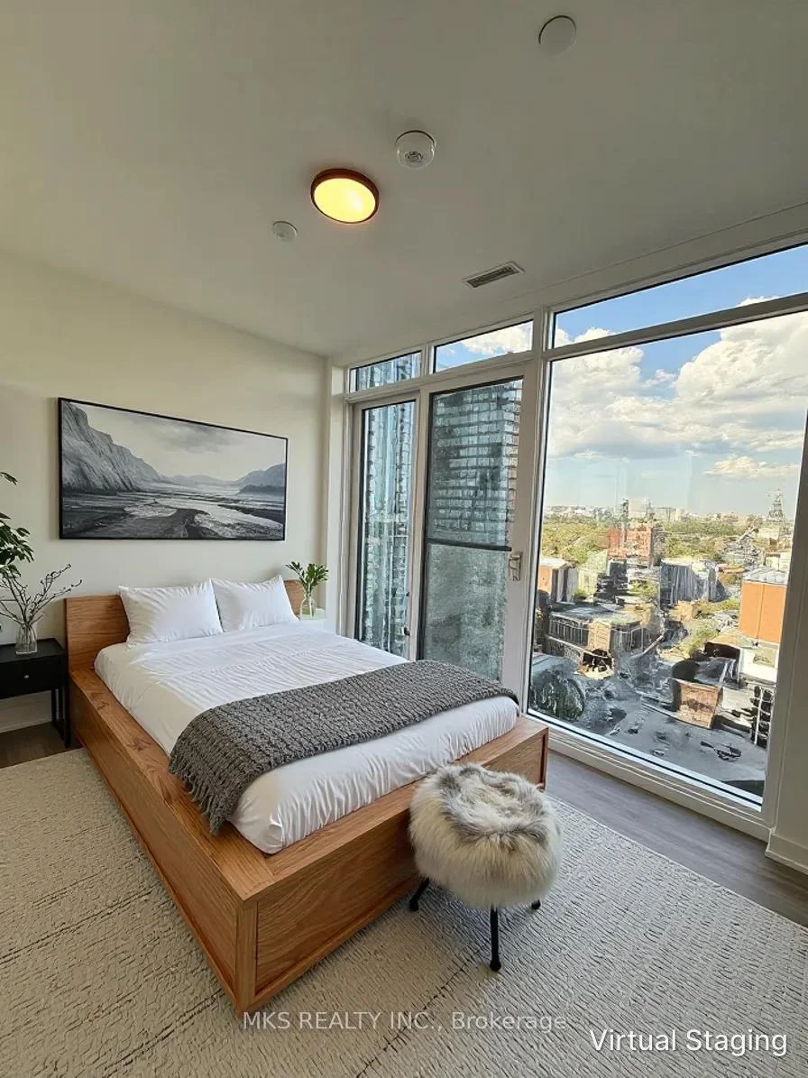 Photo 3 of Unit PH06, 771 Yonge Street, Toronto, The Annex — HOMEH