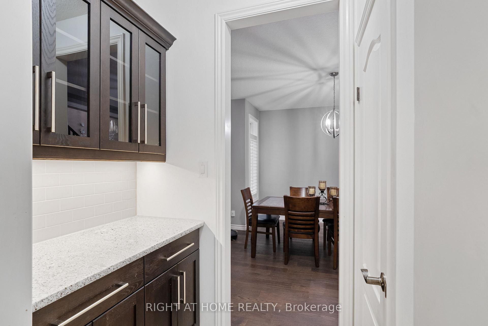 Photo 12 of 624 Superior Drive, London, North B — HOMEH