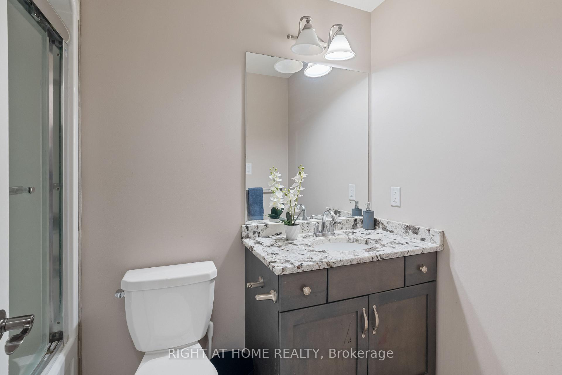 Photo 16 of 624 Superior Drive, London, North B — HOMEH