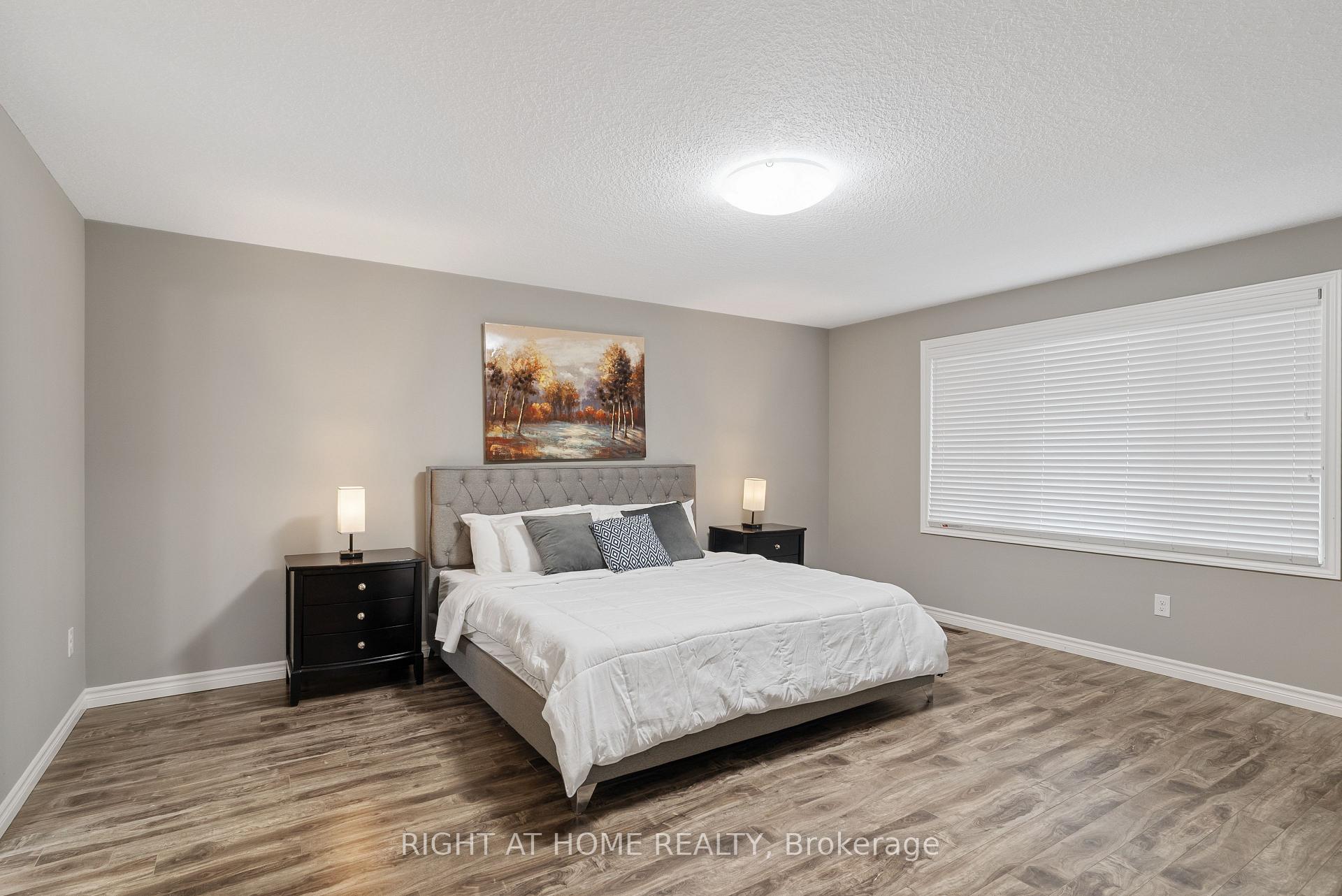 Photo 20 of 624 Superior Drive, London, North B — HOMEH