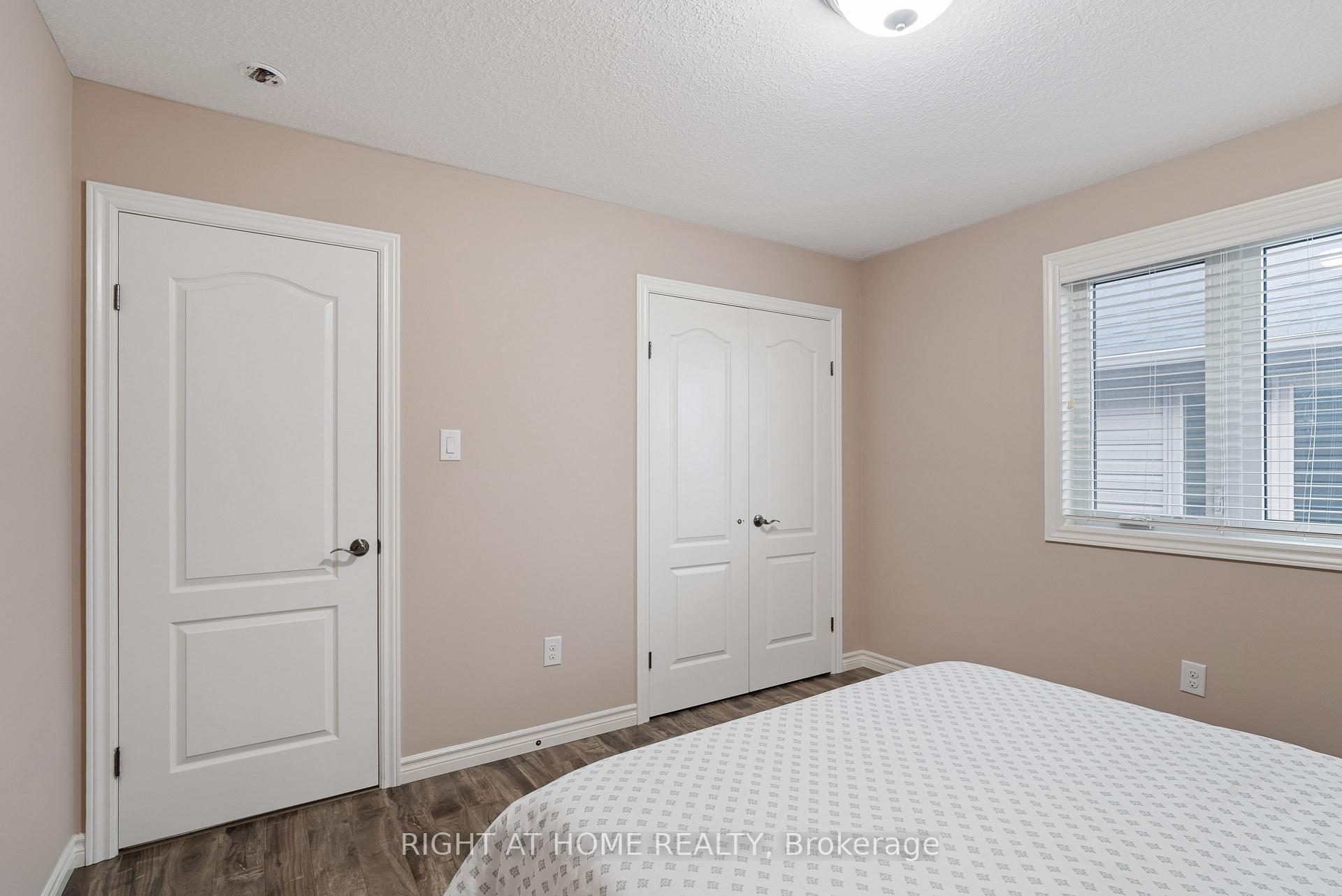 Photo 28 of 624 Superior Drive, London, North B — HOMEH