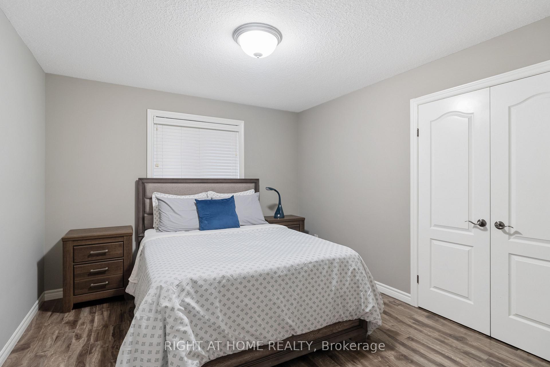 Photo 34 of 624 Superior Drive, London, North B — HOMEH