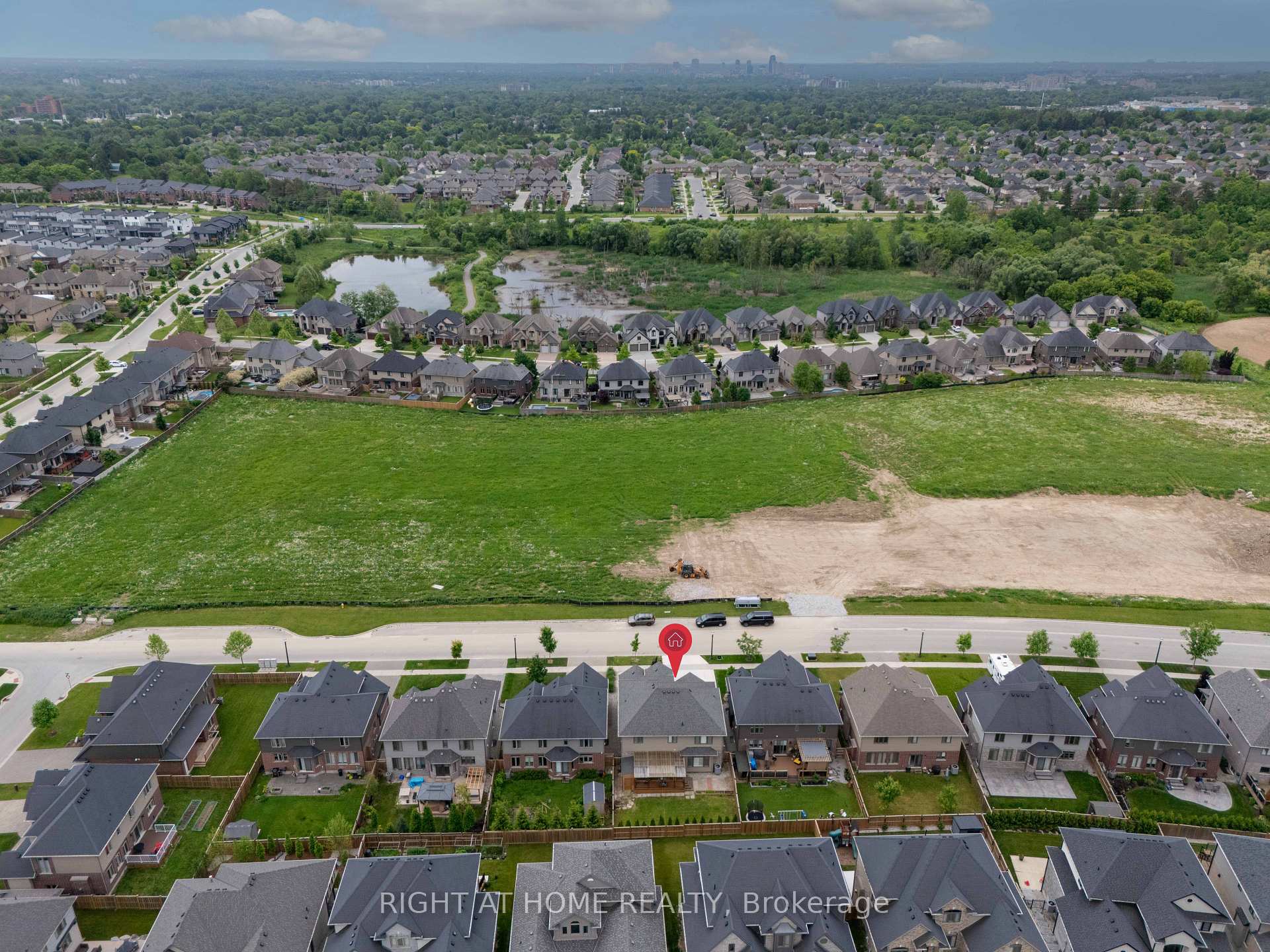 Photo 50 of 624 Superior Drive, London, North B — HOMEH