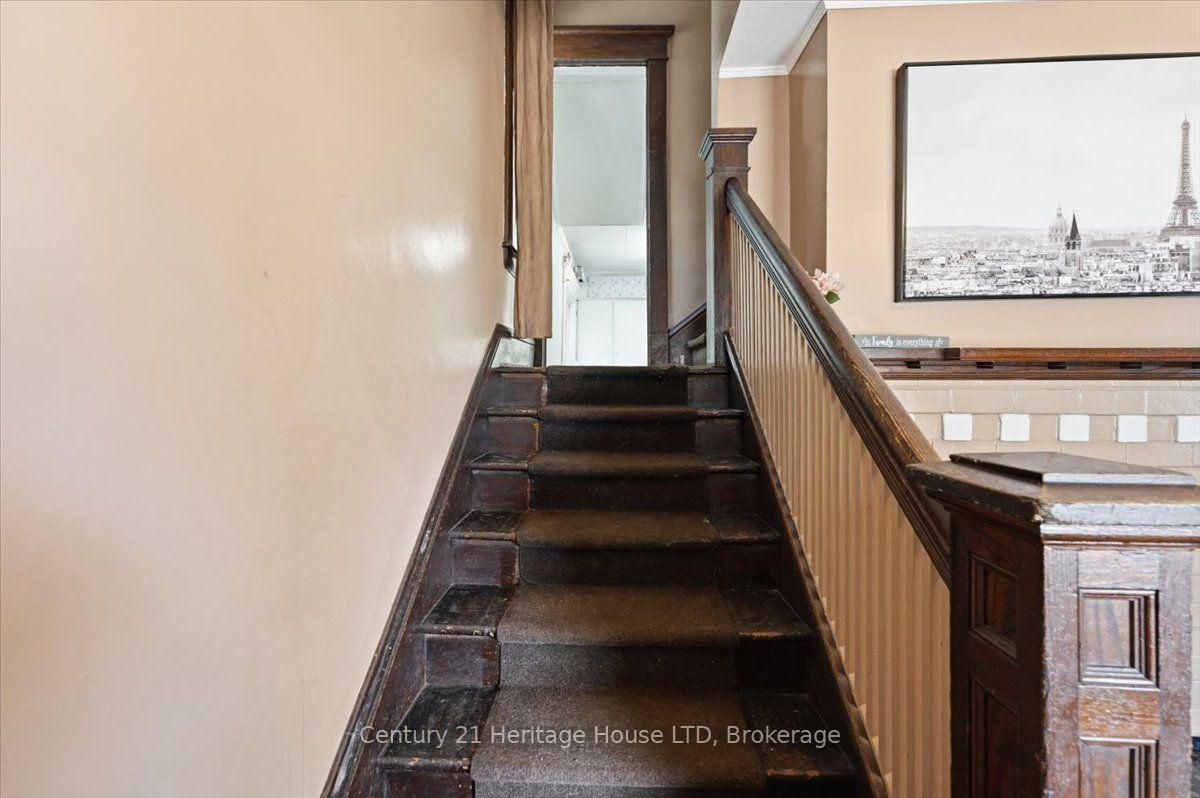 Photo 15 of 17 Elizabeth Street E, Welland, Prince Charles — HOMEH
