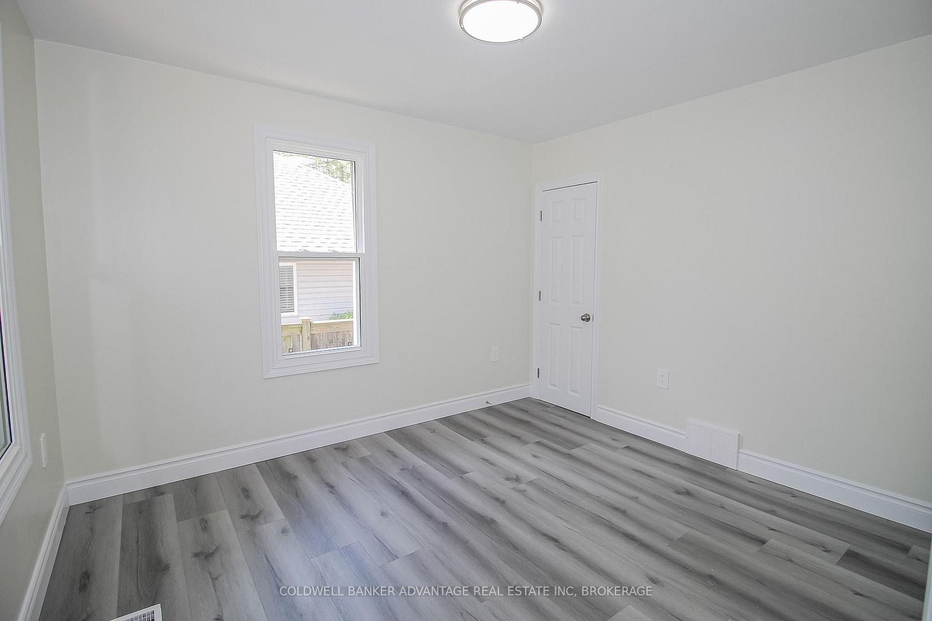 Photo 19 of 378 Thorold Road, Welland, N. Welland — HOMEH