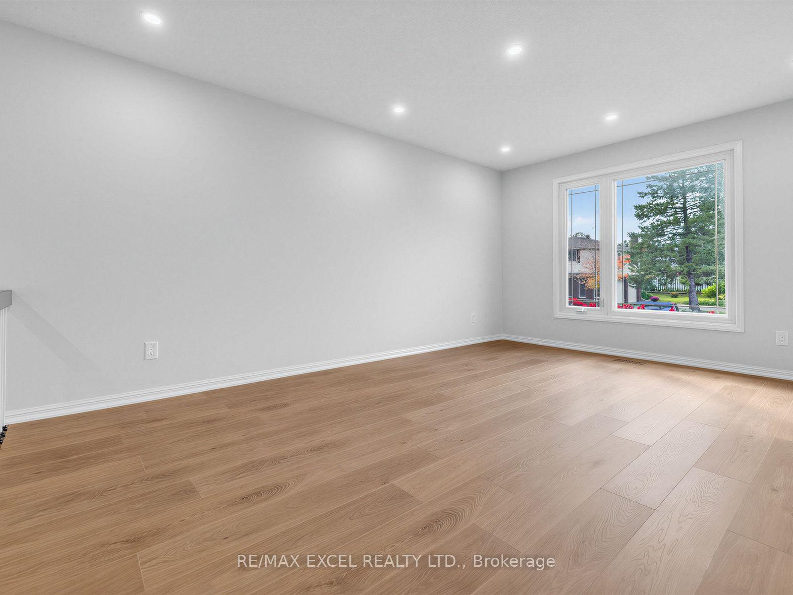 Photo 4 of 25 Grand Place, Barrie, Allandale Heights — HOMEH
