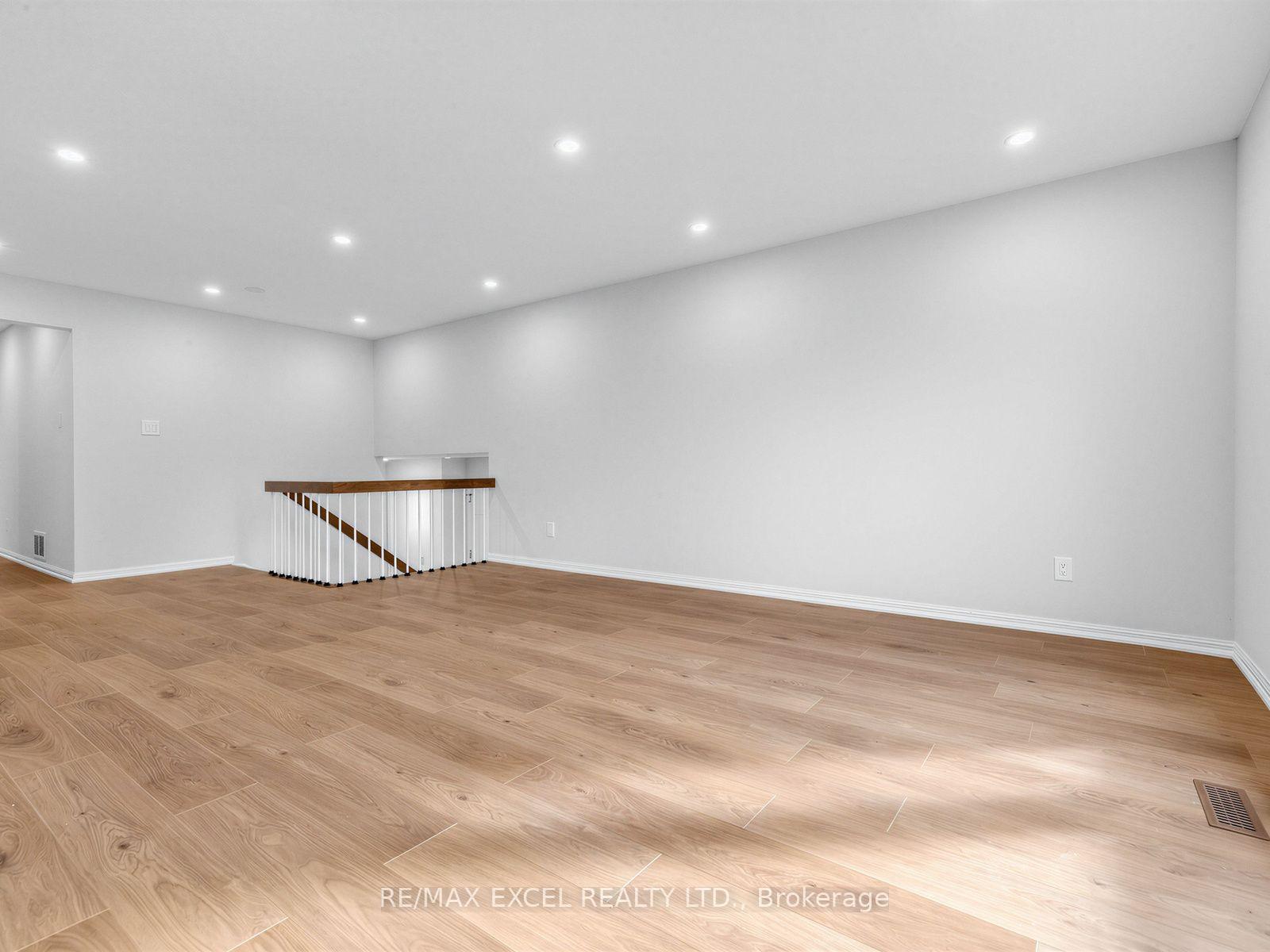 Photo 5 of 25 Grand Place, Barrie, Allandale Heights — HOMEH