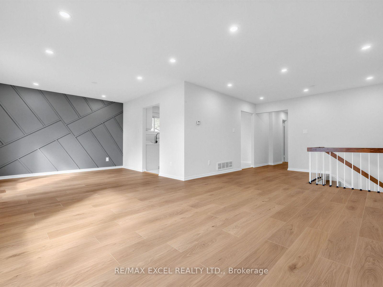 Photo 7 of 25 Grand Place, Barrie, Allandale Heights — HOMEH