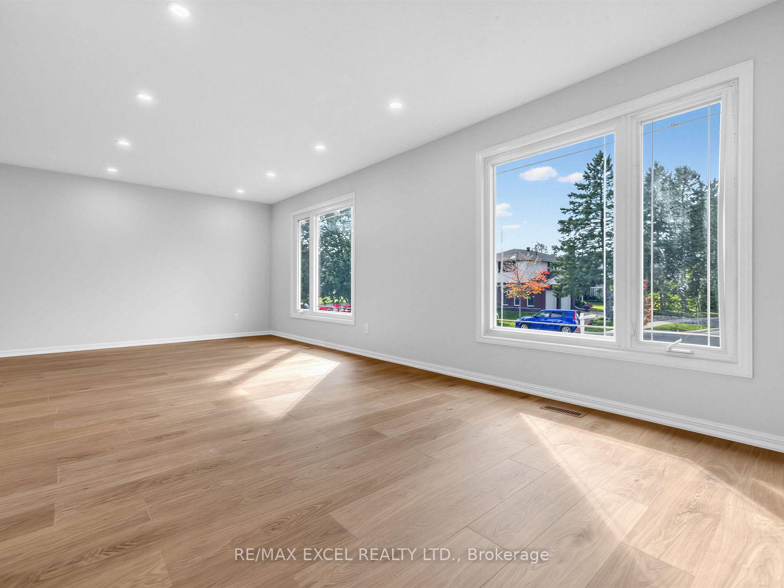 Photo 11 of 25 Grand Place, Barrie, Allandale Heights — HOMEH
