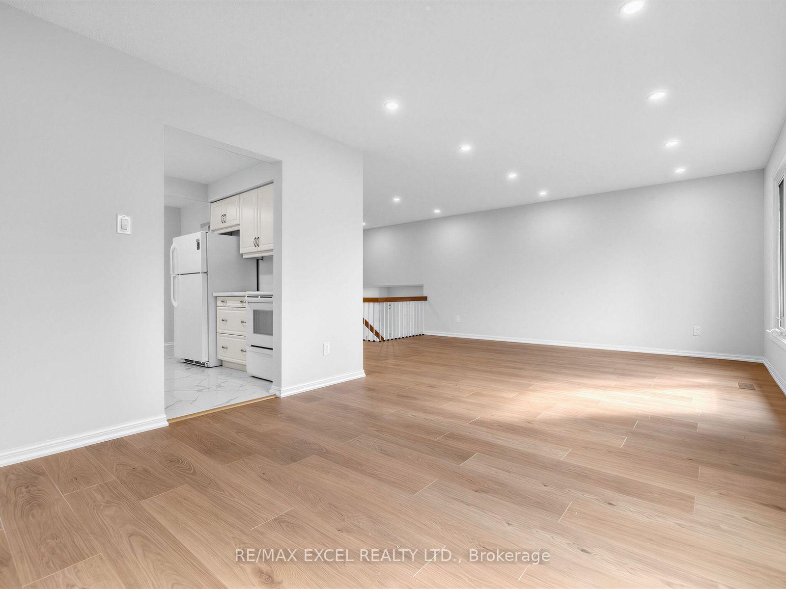 Photo 12 of 25 Grand Place, Barrie, Allandale Heights — HOMEH