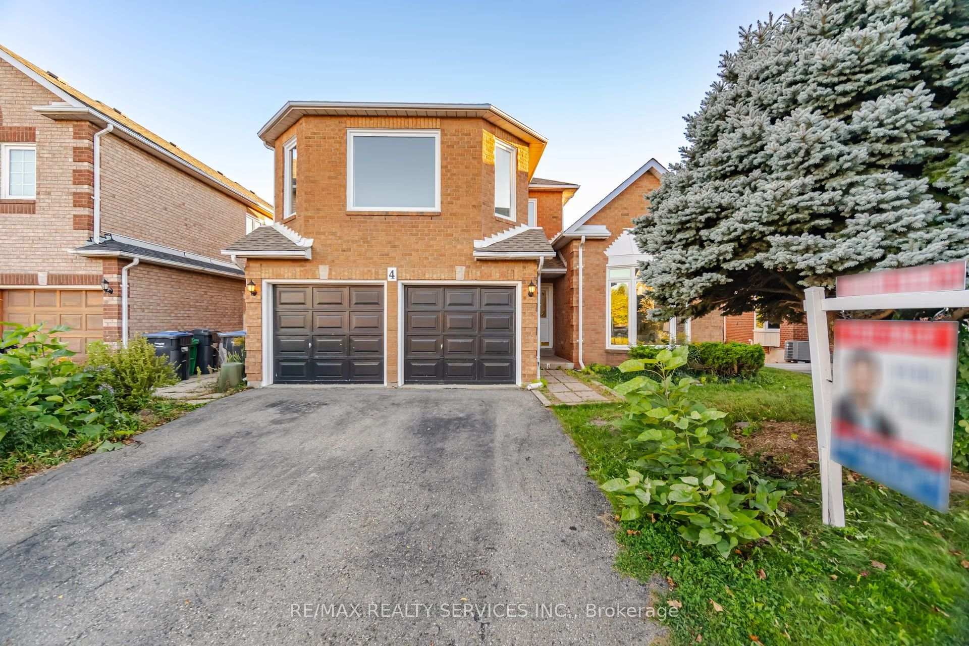 Photo 4 of 4 Leeward Drive, Brampton, Westgate — HOMEH