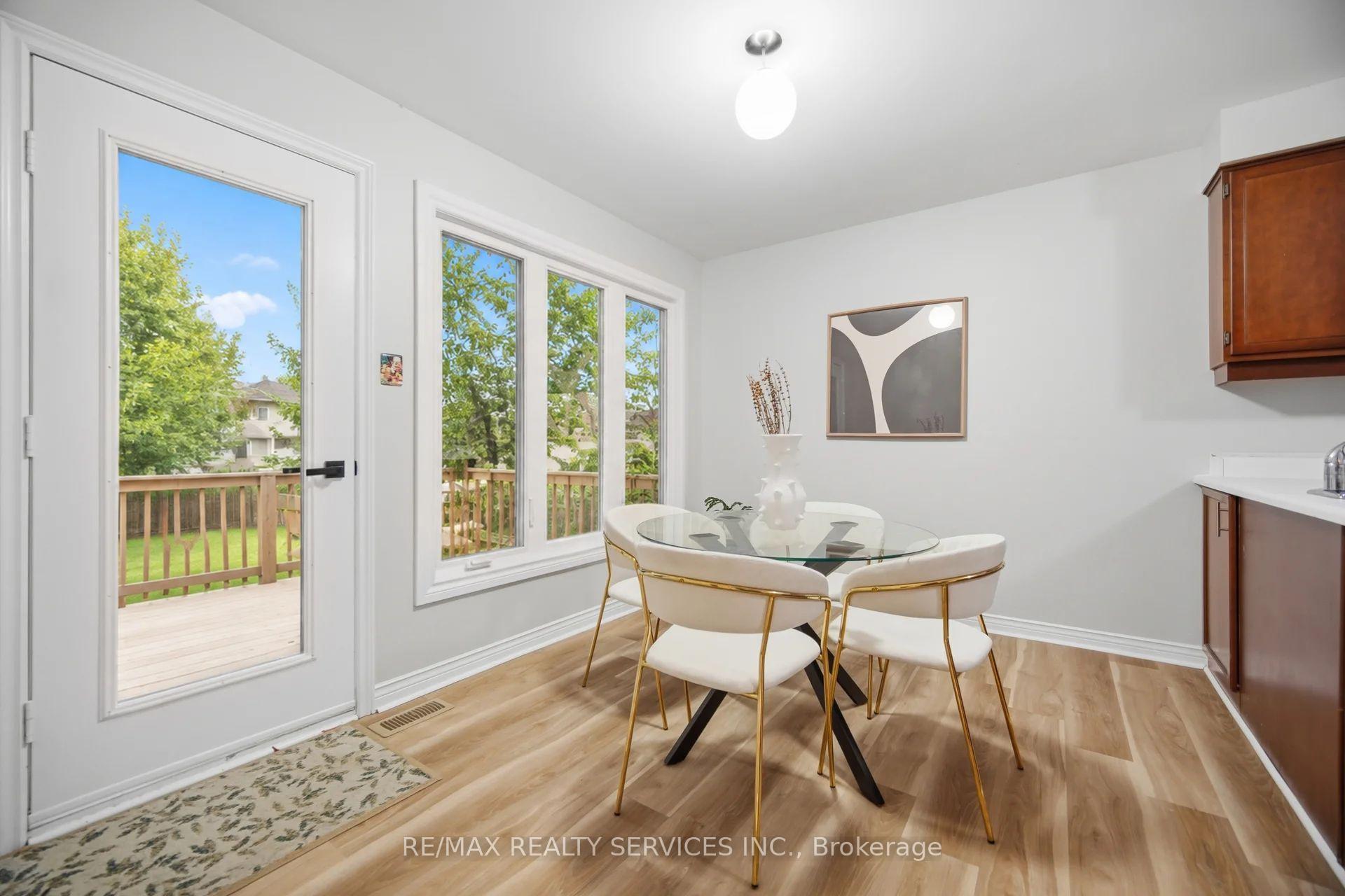 Photo 13 of 4 Leeward Drive, Brampton, Westgate — HOMEH