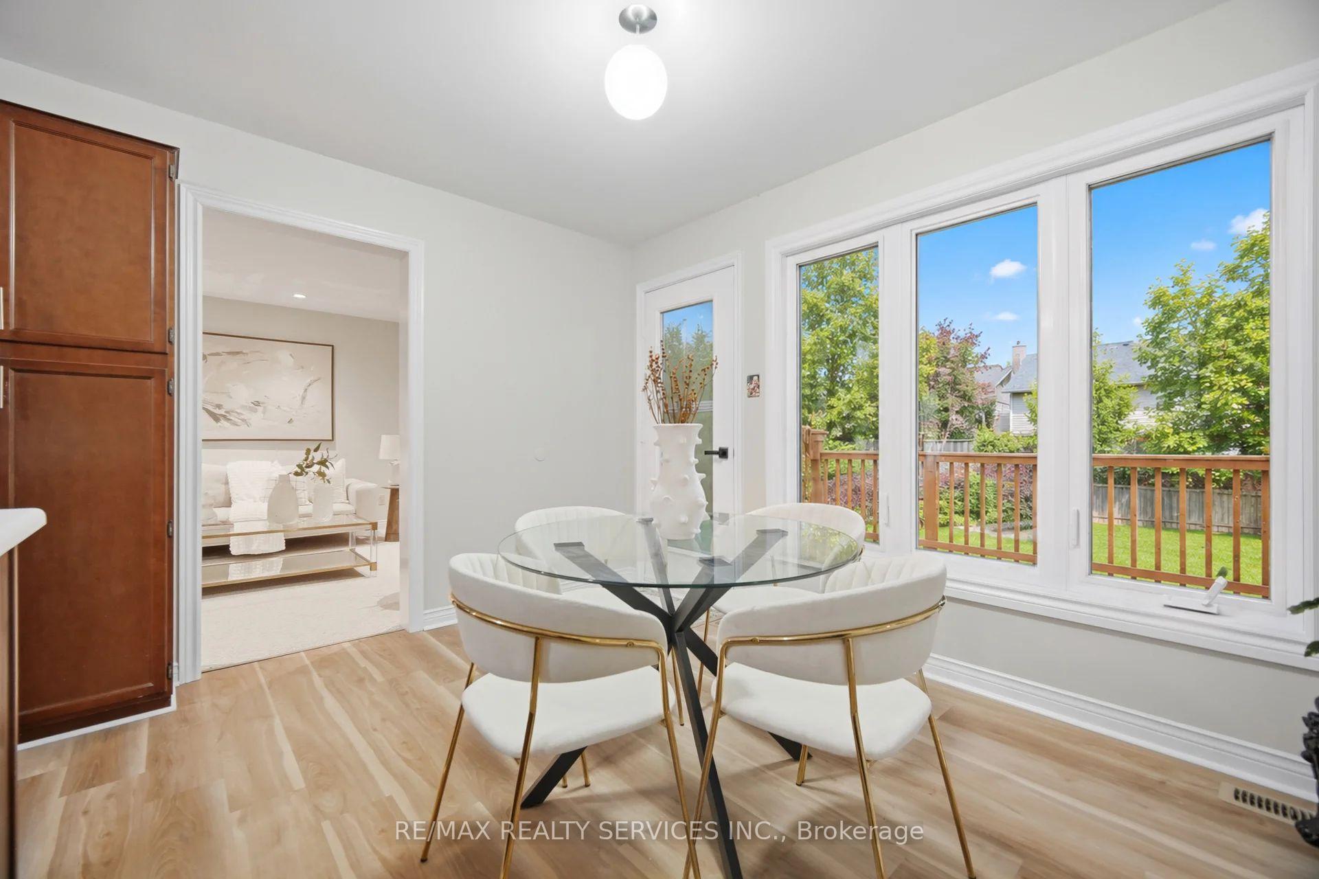 Photo 14 of 4 Leeward Drive, Brampton, Westgate — HOMEH