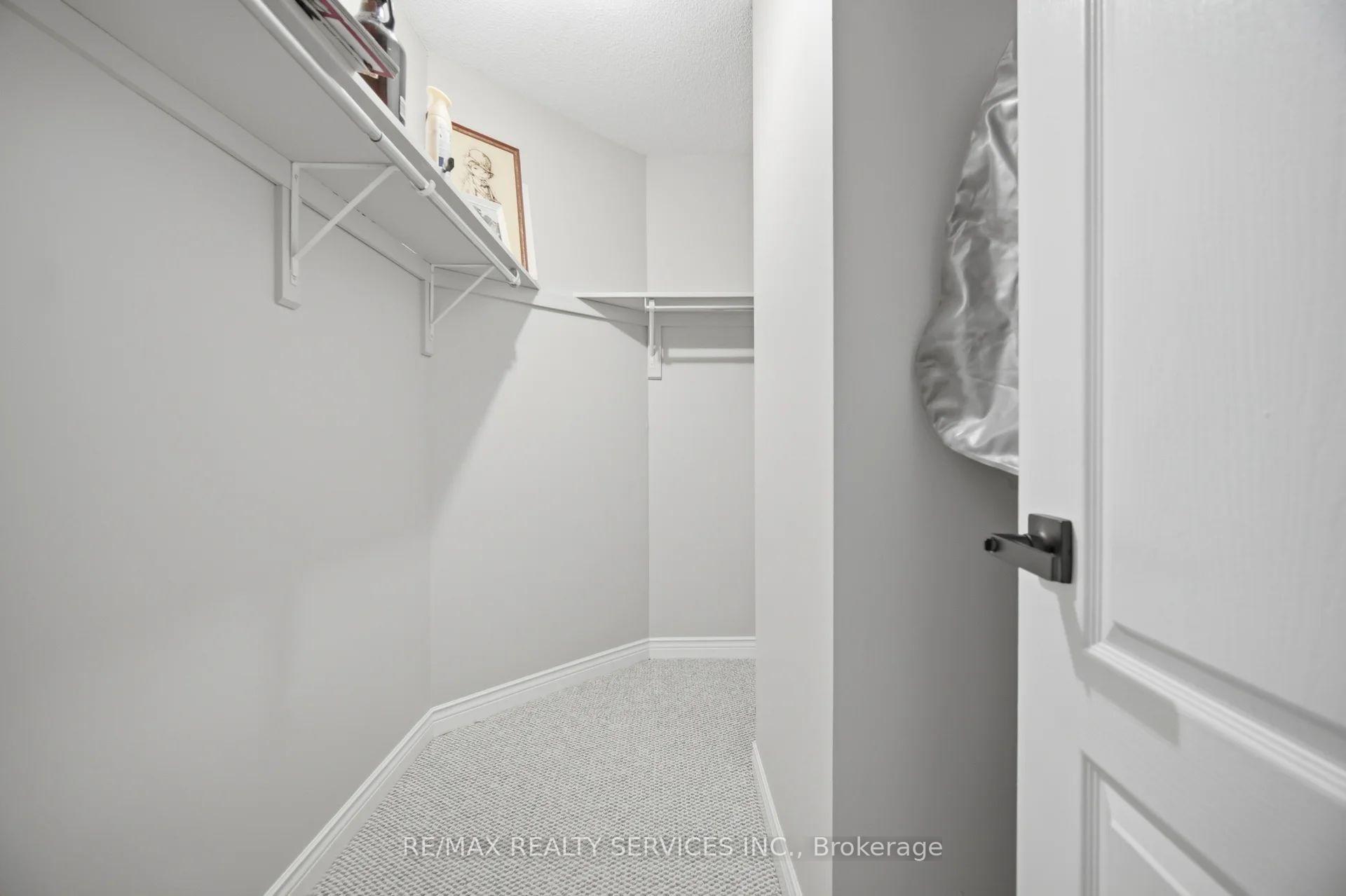 Photo 25 of 4 Leeward Drive, Brampton, Westgate — HOMEH