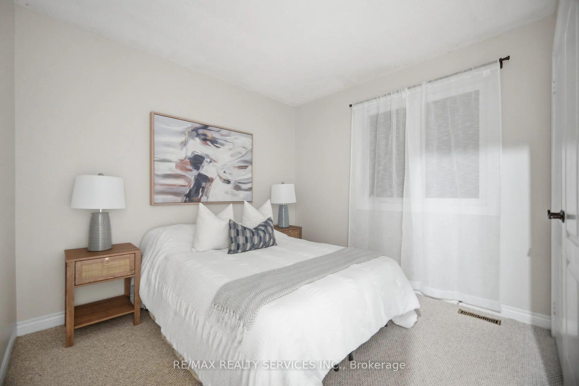 Photo 26 of 4 Leeward Drive, Brampton, Westgate — HOMEH