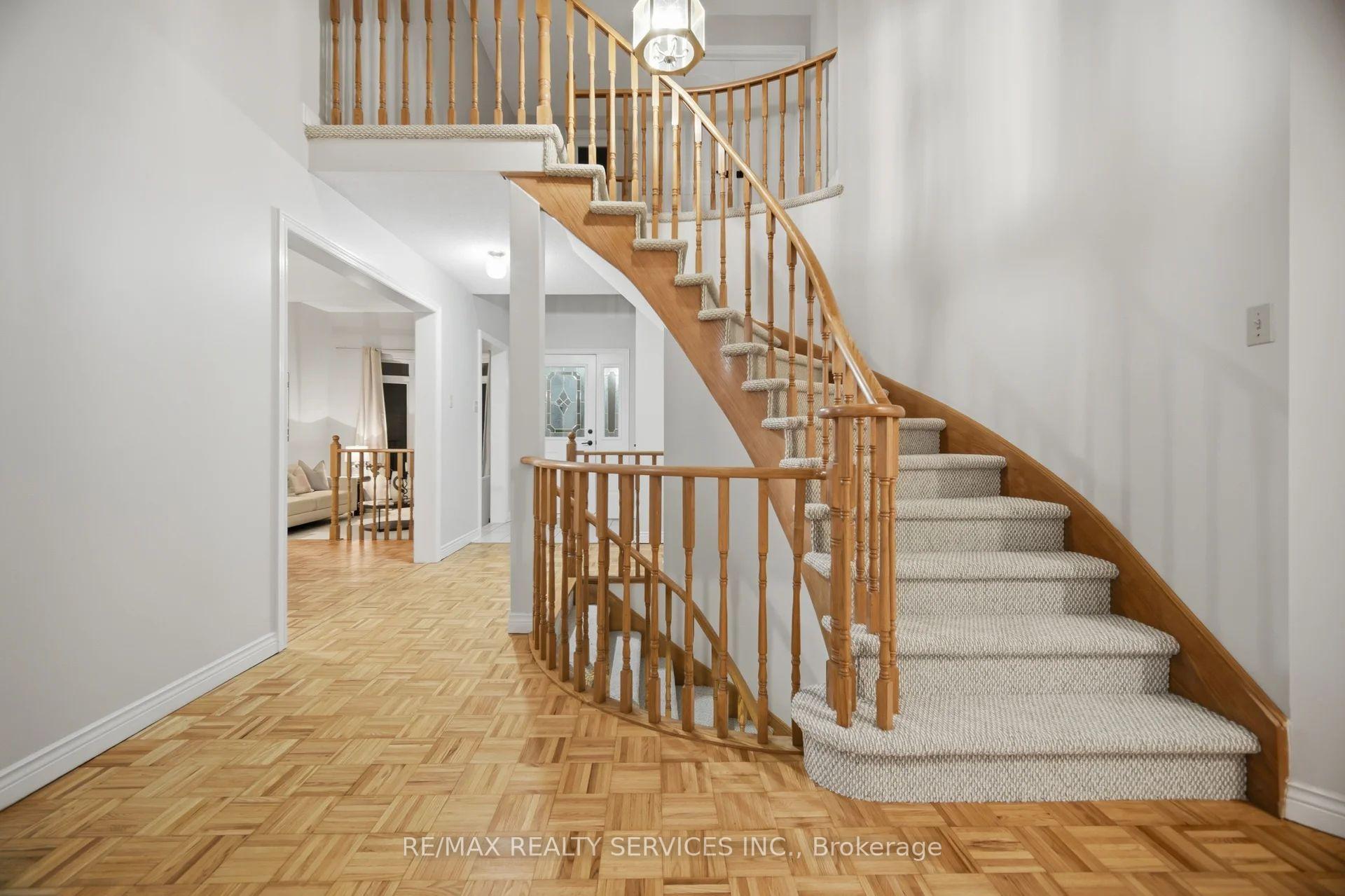 Photo 31 of 4 Leeward Drive, Brampton, Westgate — HOMEH