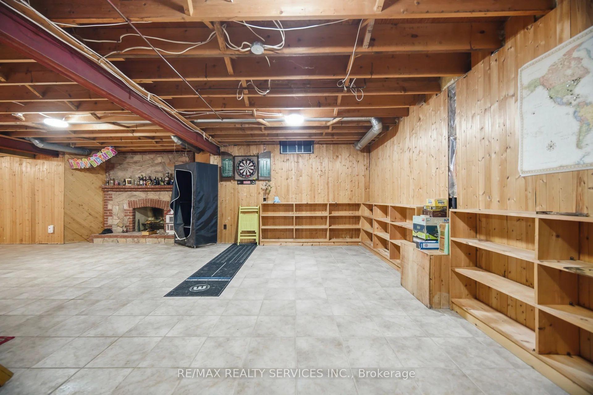 Photo 33 of 4 Leeward Drive, Brampton, Westgate — HOMEH