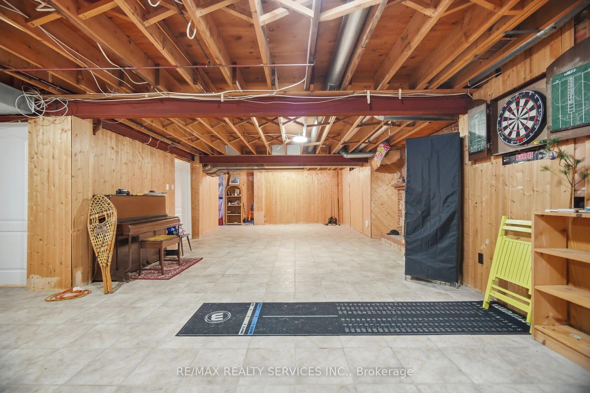 Photo 34 of 4 Leeward Drive, Brampton, Westgate — HOMEH