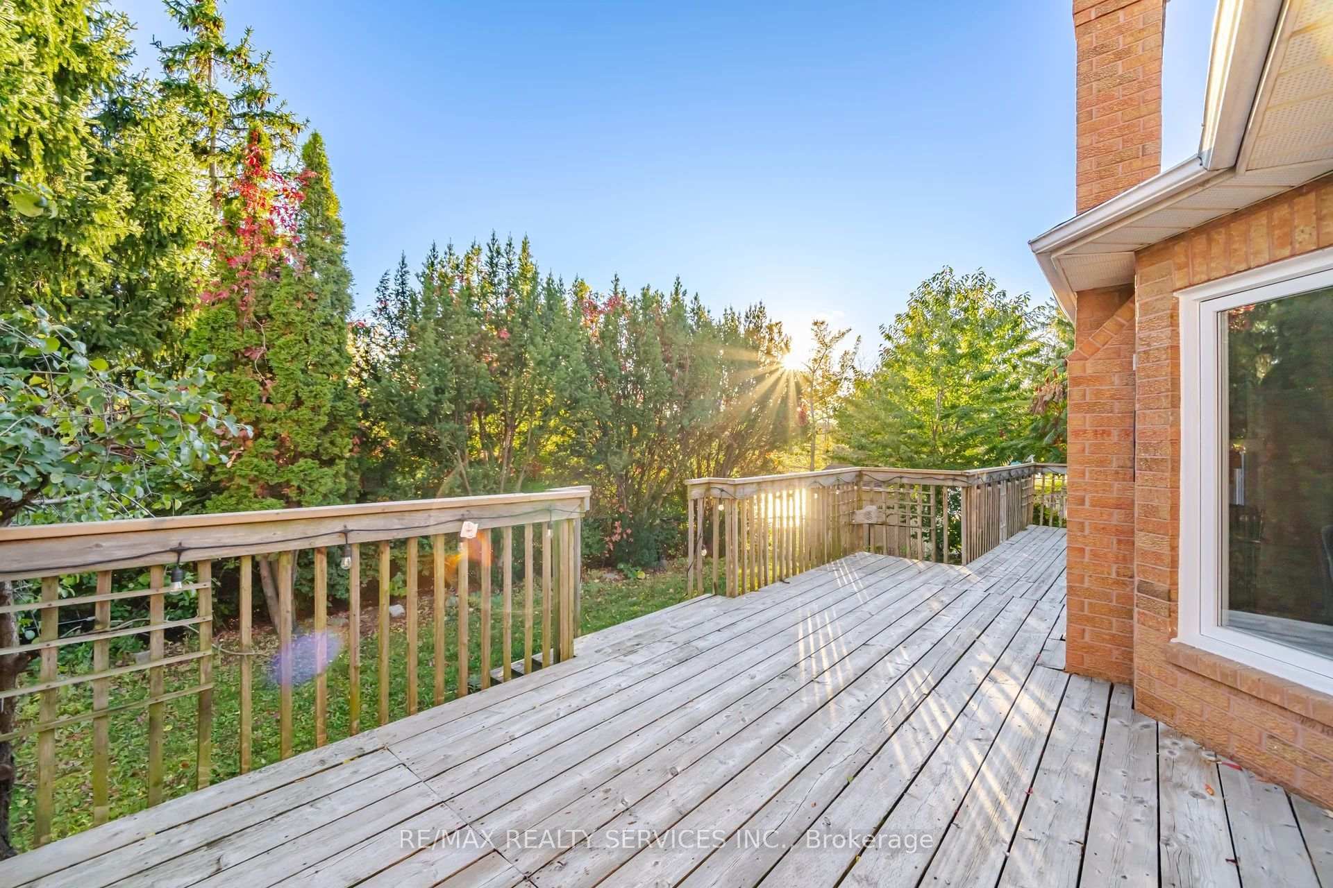 Photo 38 of 4 Leeward Drive, Brampton, Westgate — HOMEH