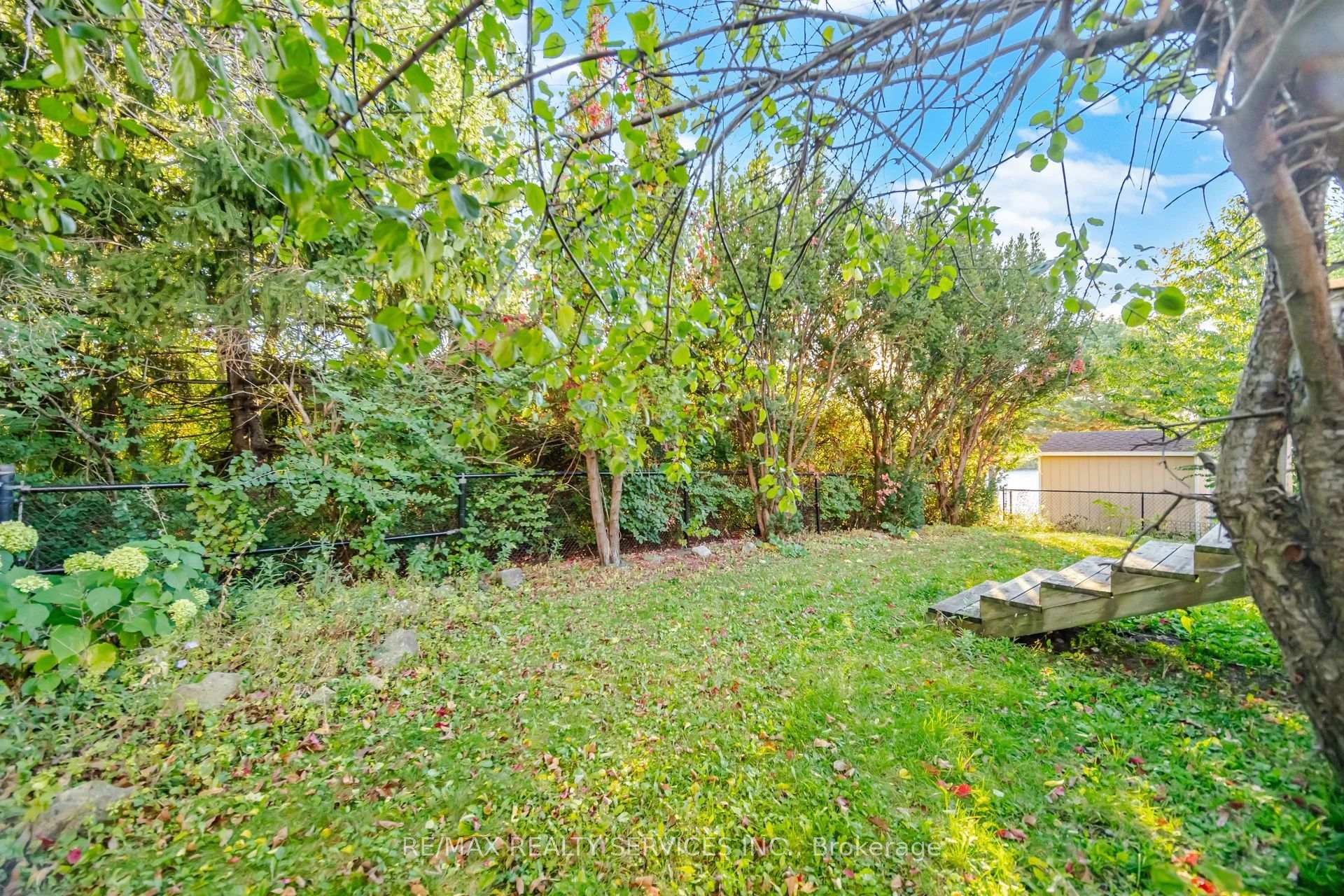 Photo 39 of 4 Leeward Drive, Brampton, Westgate — HOMEH