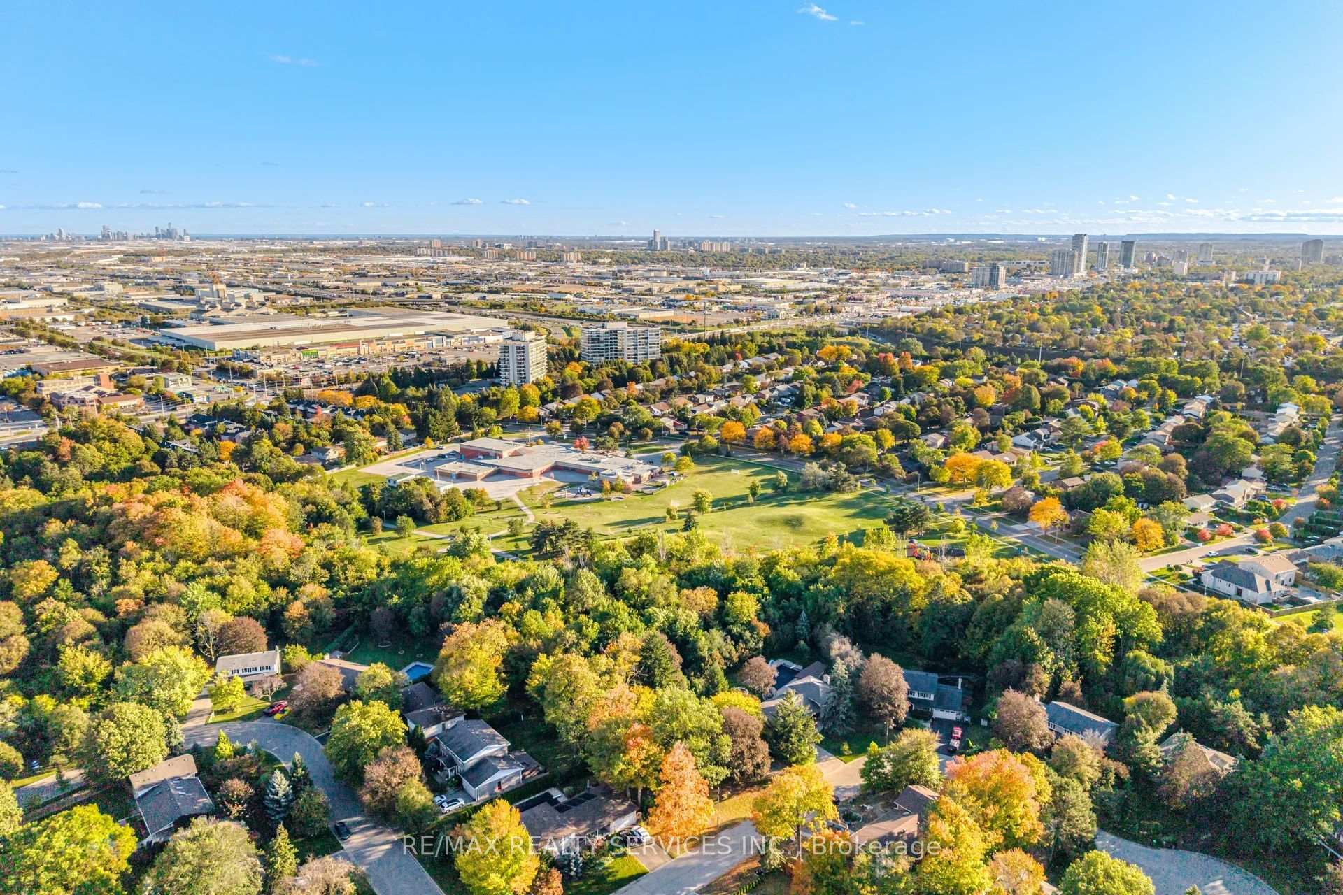 Photo 44 of 4 Leeward Drive, Brampton, Westgate — HOMEH