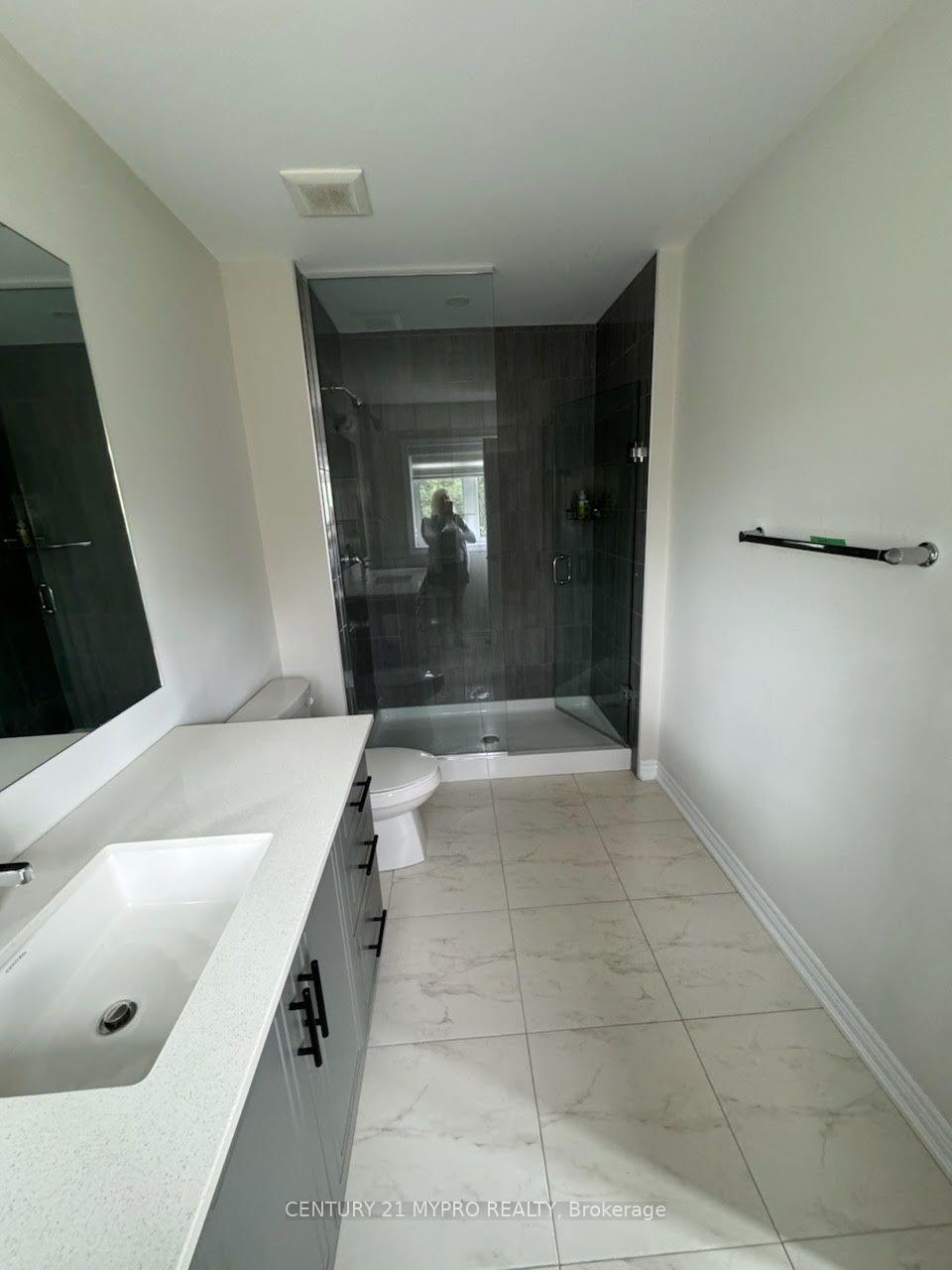 Photo 9 of Unit #47, 10 Birmingham Drive, Cambridge, Hillcrest/Forbes Park — HOMEH