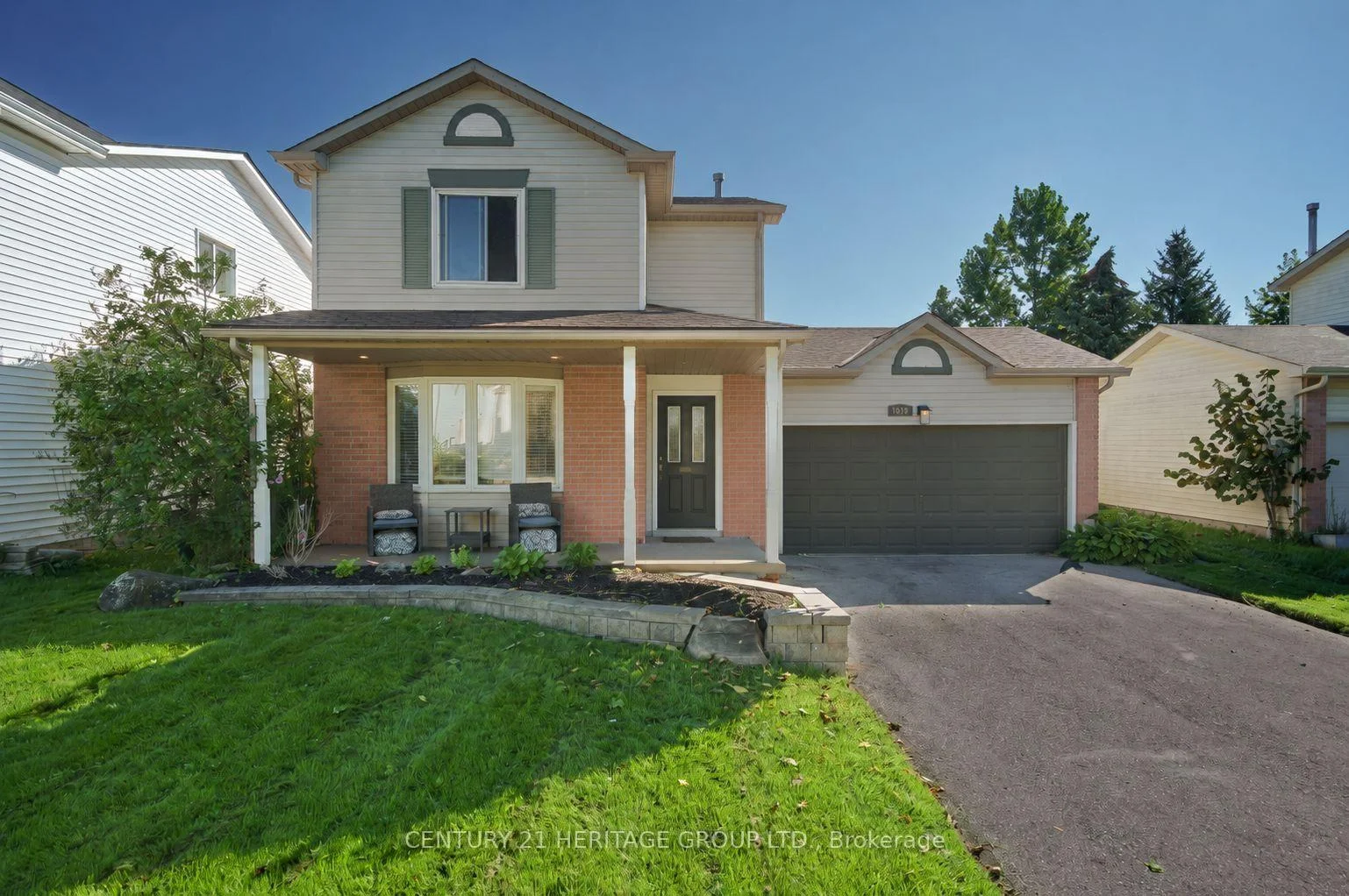 Photo of 1919 Applewood Avenue