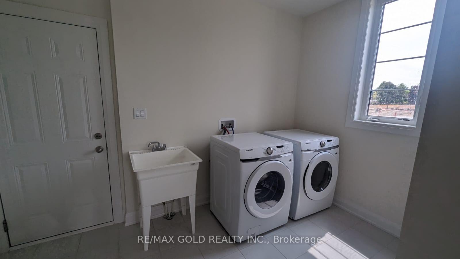 Photo 9 of 9 Sugar Pearl Road, Brampton, Snelgrove — HOMEH