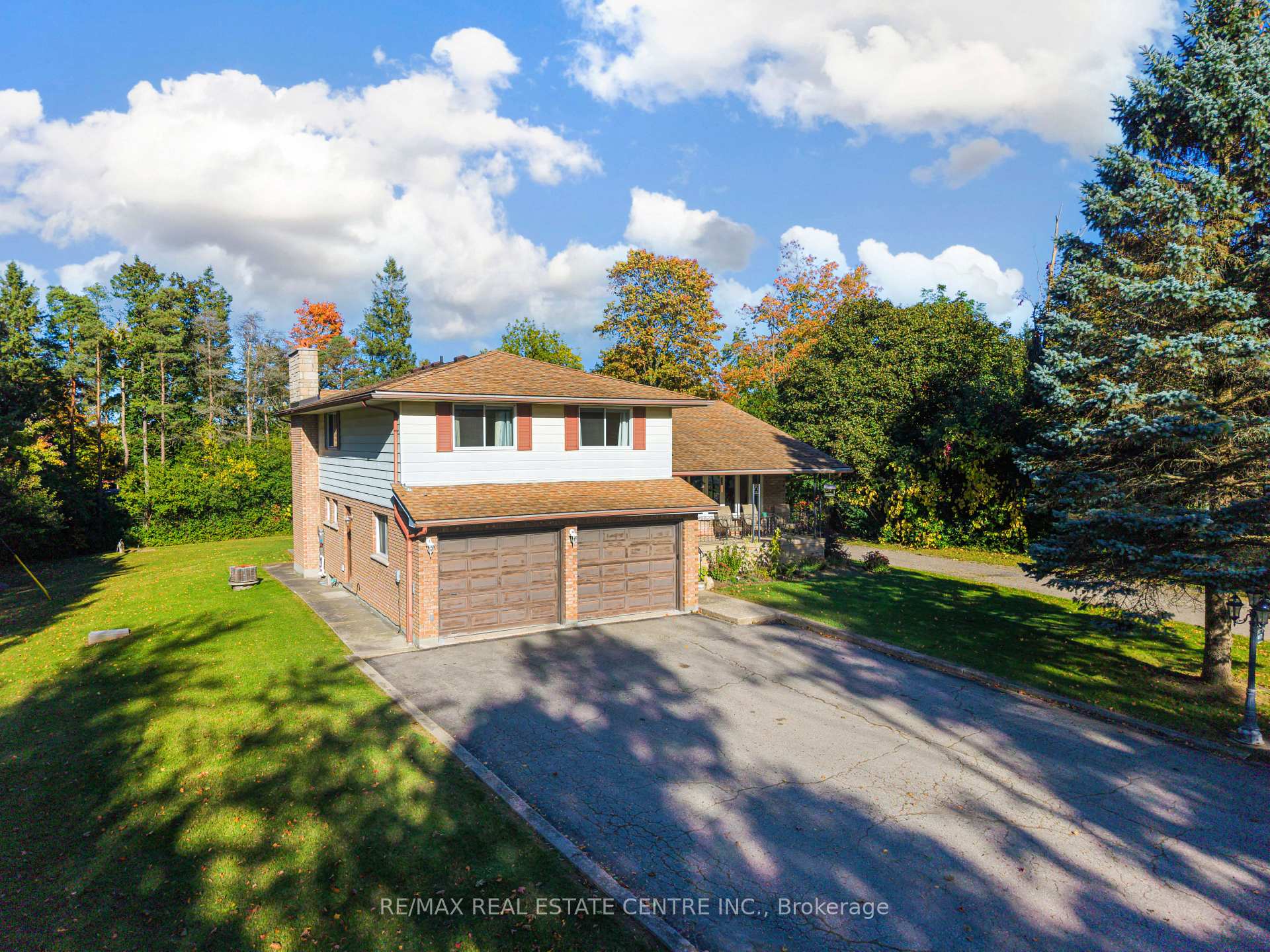Photo of Unit 29, 4871 Wellington Road