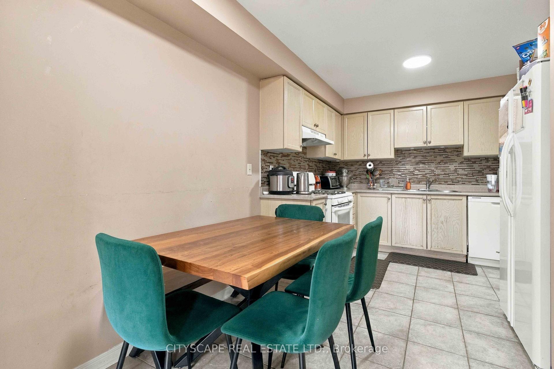 Photo 12 of Unit 147, 6399 Spinnaker Circle, Mississauga, Meadowvale Village — HOMEH