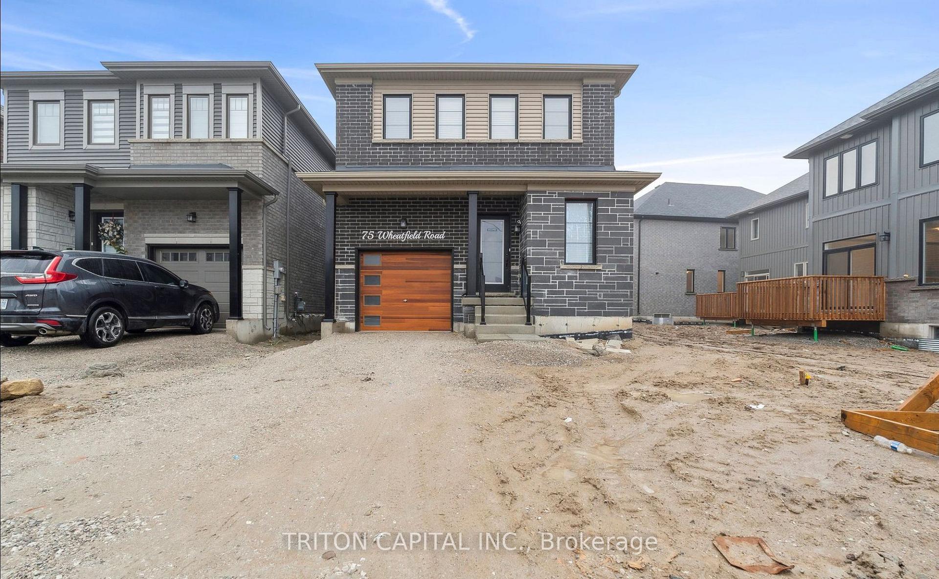 Photo 2 of Unit Upper, 75 Wheatfield Road, Barrie, Rural Barrie Southeast — HOMEH
