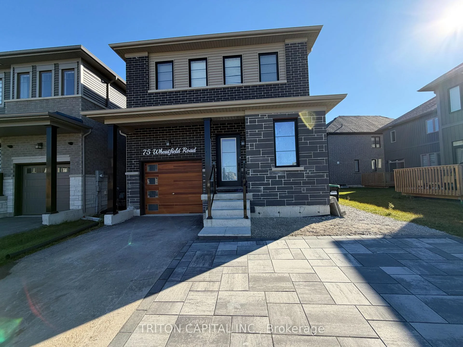 Photo of Unit Upper, 75 Wheatfield Road