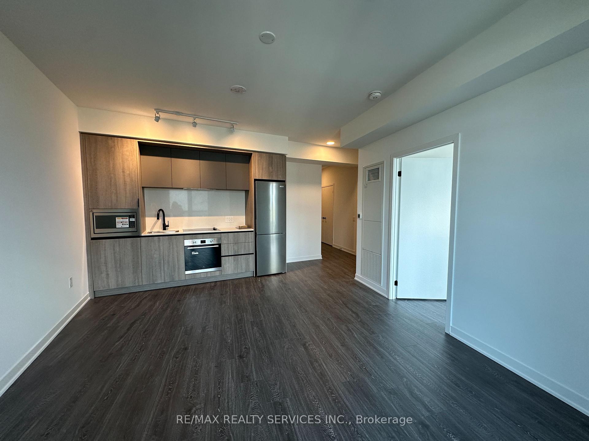 Photo of Unit 1913, 2495 Eglinton Avenue W