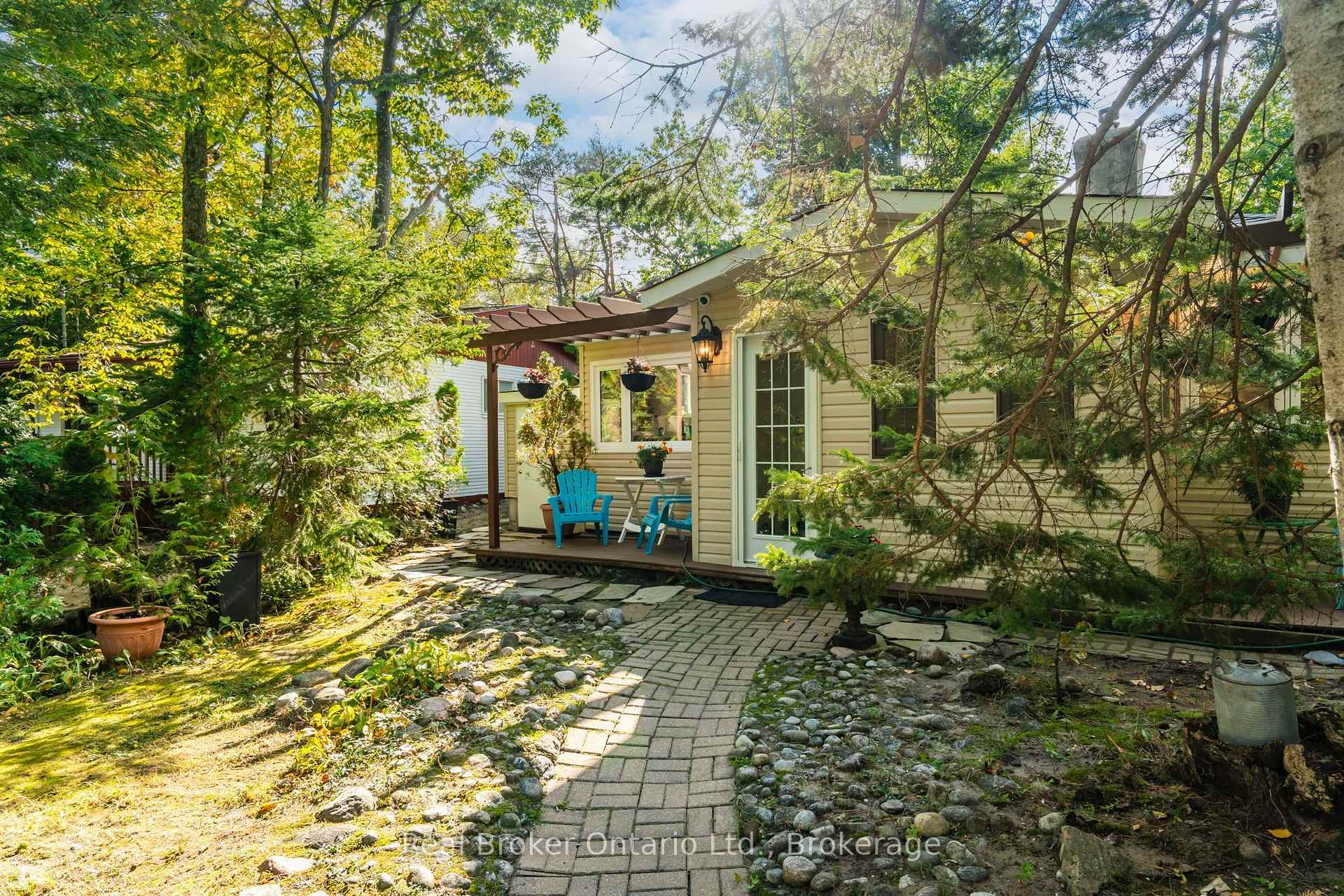 Photo 36 of 56 Belgrove Crescent, Tiny, Rural Tiny — HOMEH