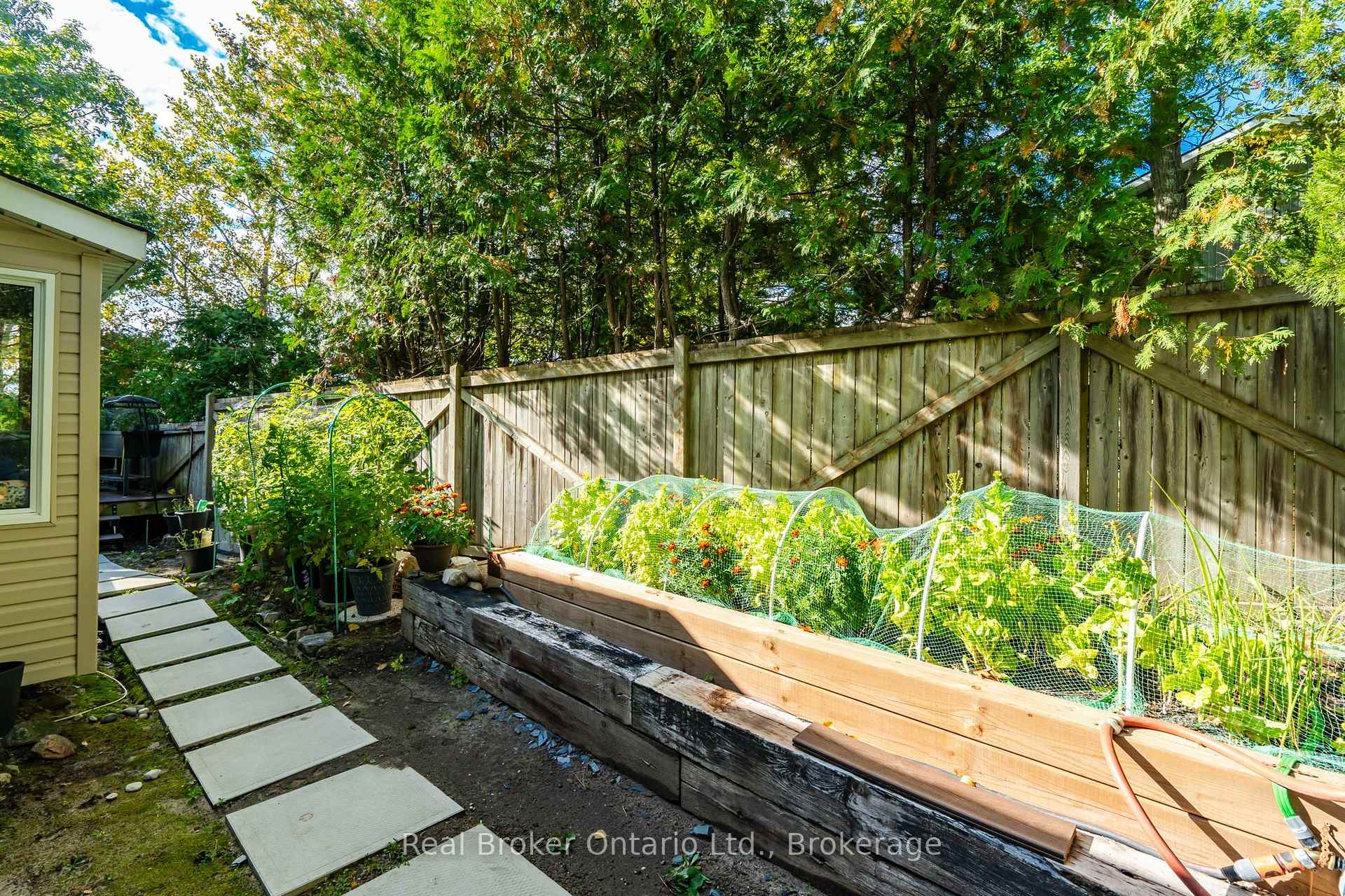 Photo 38 of 56 Belgrove Crescent, Tiny, Rural Tiny — HOMEH
