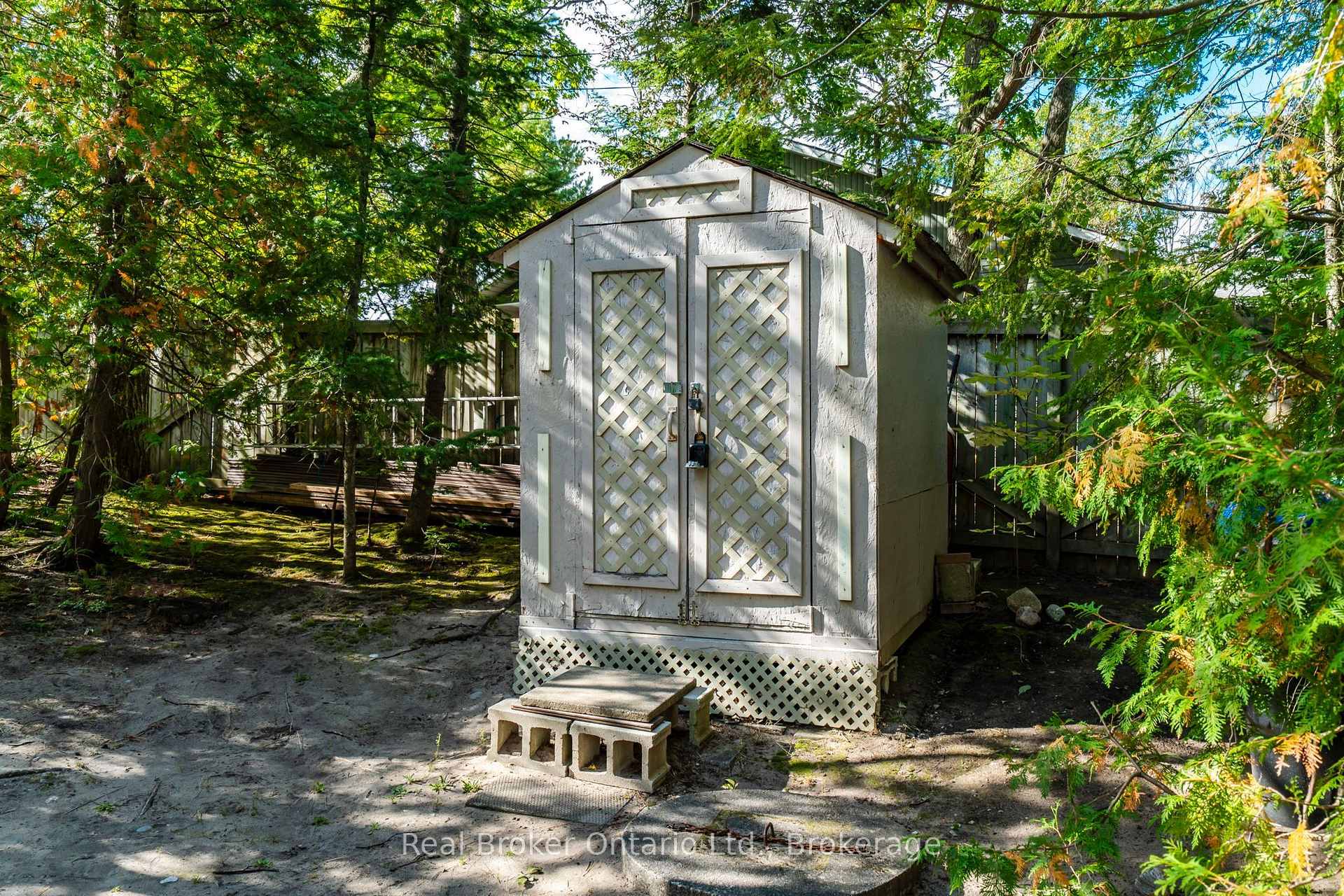 Photo 40 of 56 Belgrove Crescent, Tiny, Rural Tiny — HOMEH