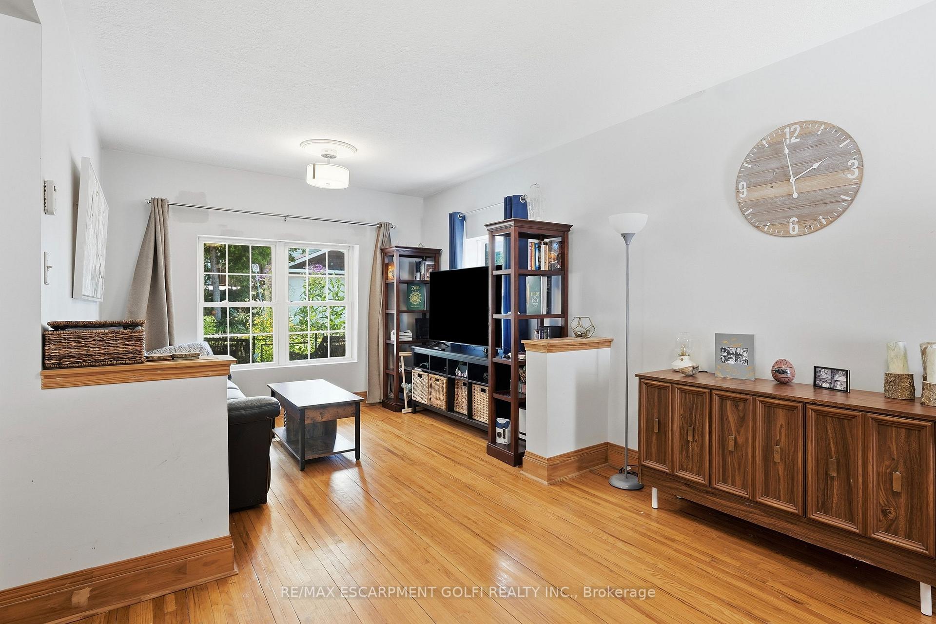 Photo 7 of 60 Oliver Street, Guelph, St. Patrick's Ward — HOMEH