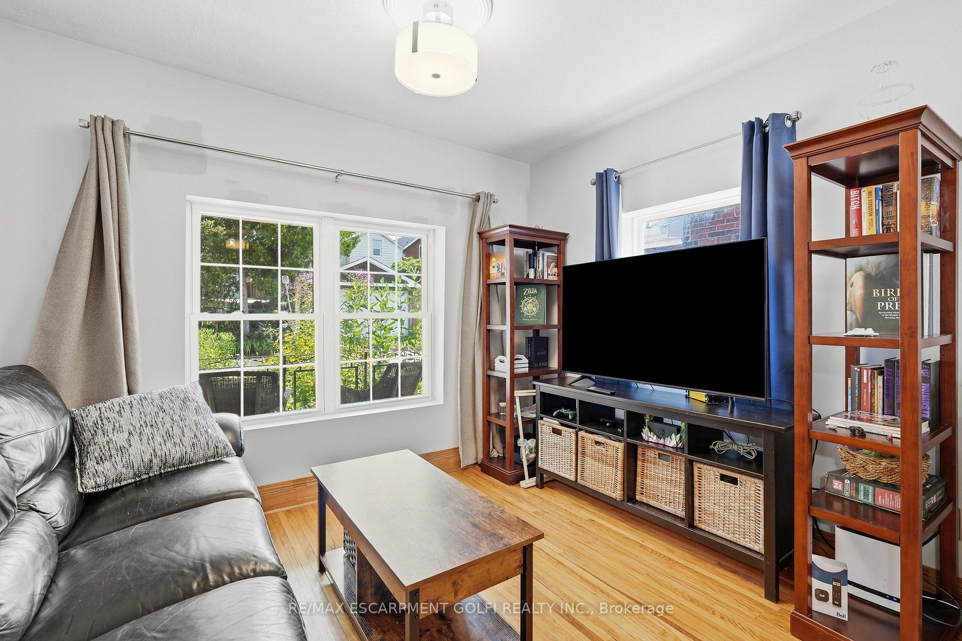 Photo 8 of 60 Oliver Street, Guelph, St. Patrick's Ward — HOMEH