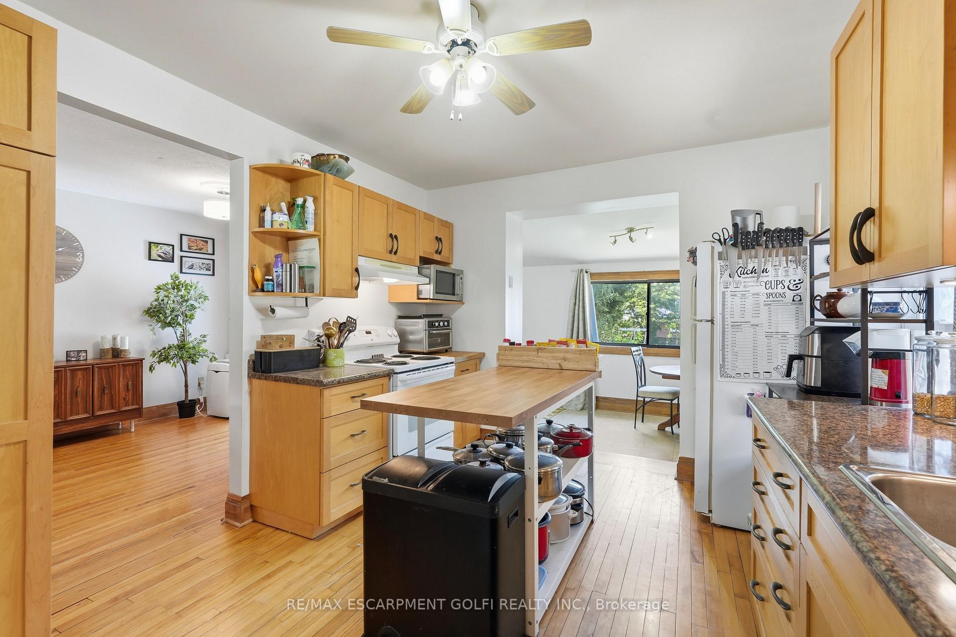 Photo 13 of 60 Oliver Street, Guelph, St. Patrick's Ward — HOMEH