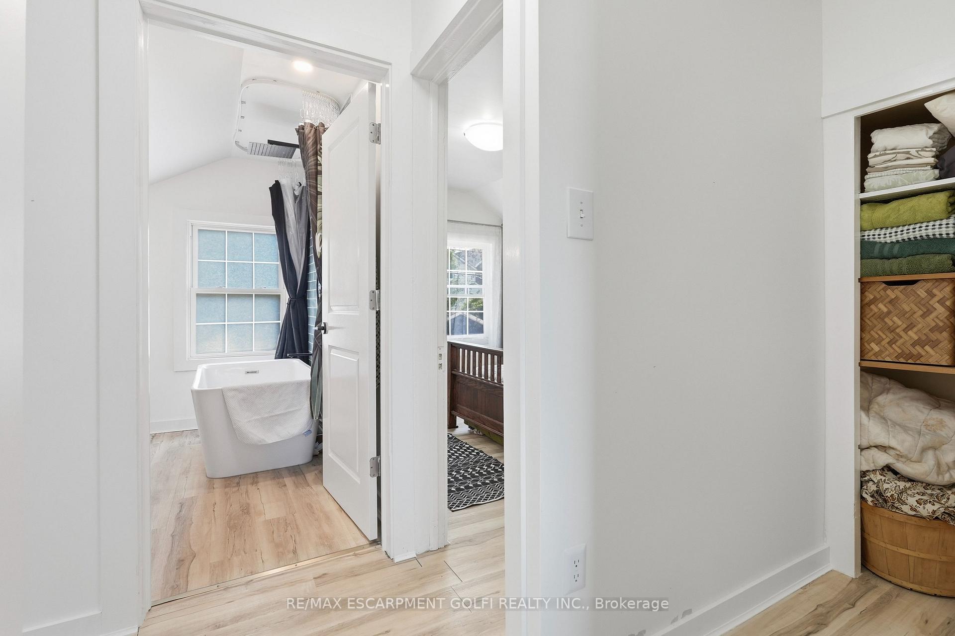 Photo 20 of 60 Oliver Street, Guelph, St. Patrick's Ward — HOMEH