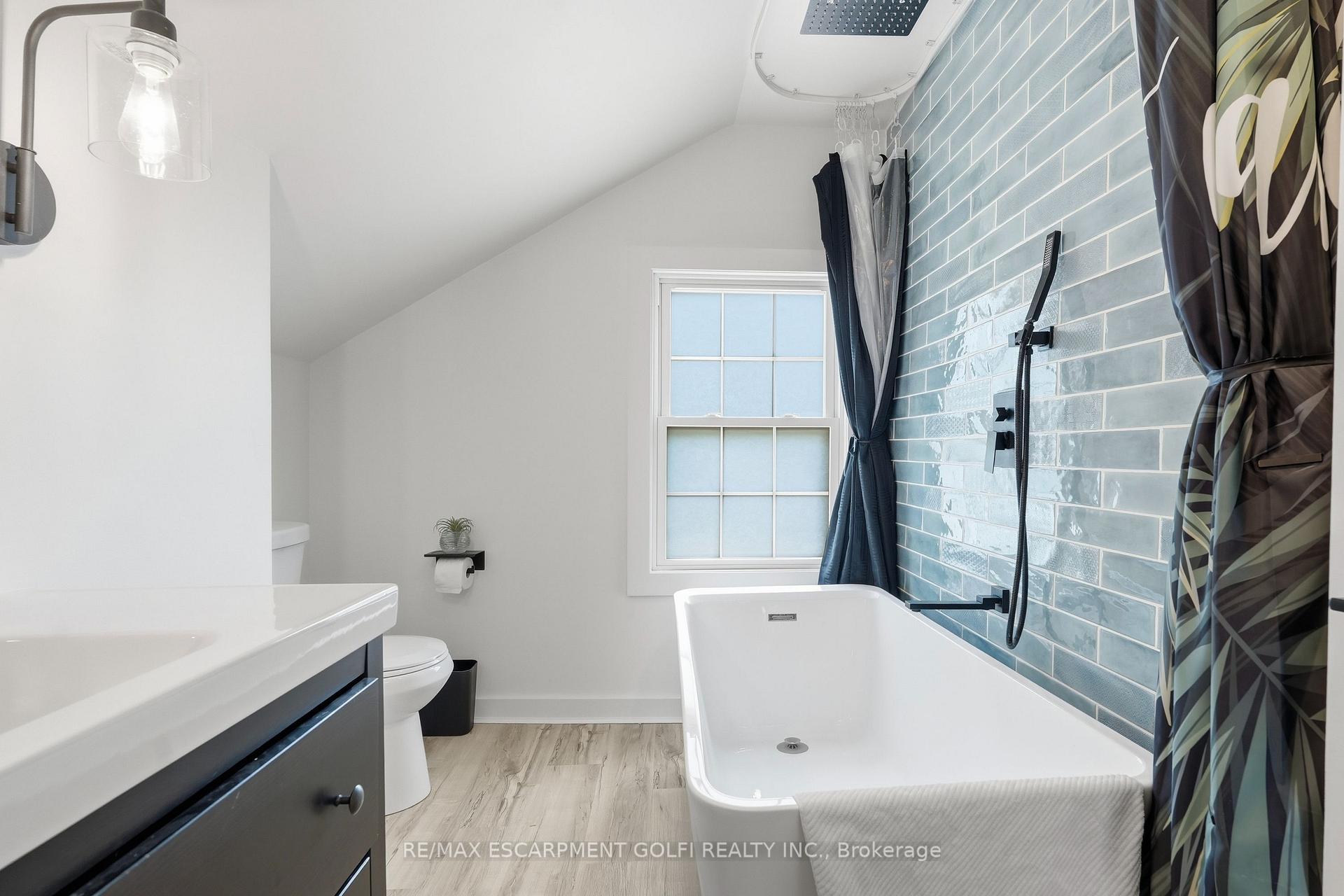 Photo 22 of 60 Oliver Street, Guelph, St. Patrick's Ward — HOMEH