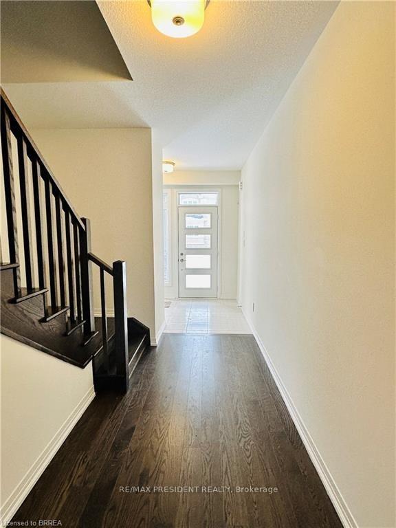 Photo 7 of 31 Stokes Road, Brant, Paris — HOMEH