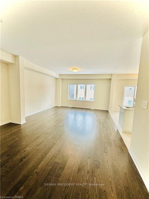 Photo 9 of 31 Stokes Road, Brant, Paris — HOMEH