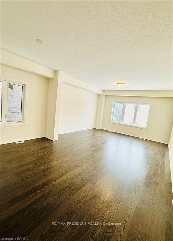 Photo 10 of 31 Stokes Road, Brant, Paris — HOMEH