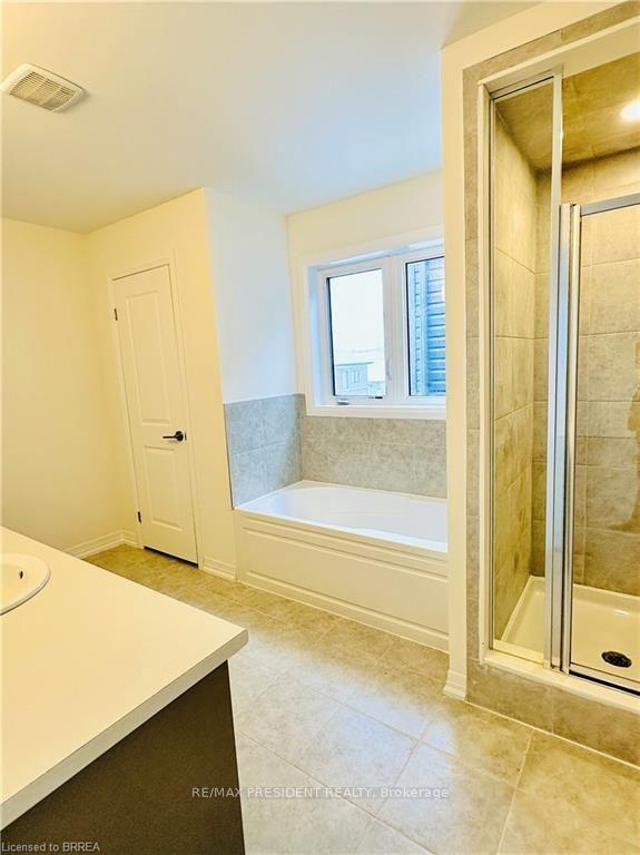 Photo 19 of 31 Stokes Road, Brant, Paris — HOMEH