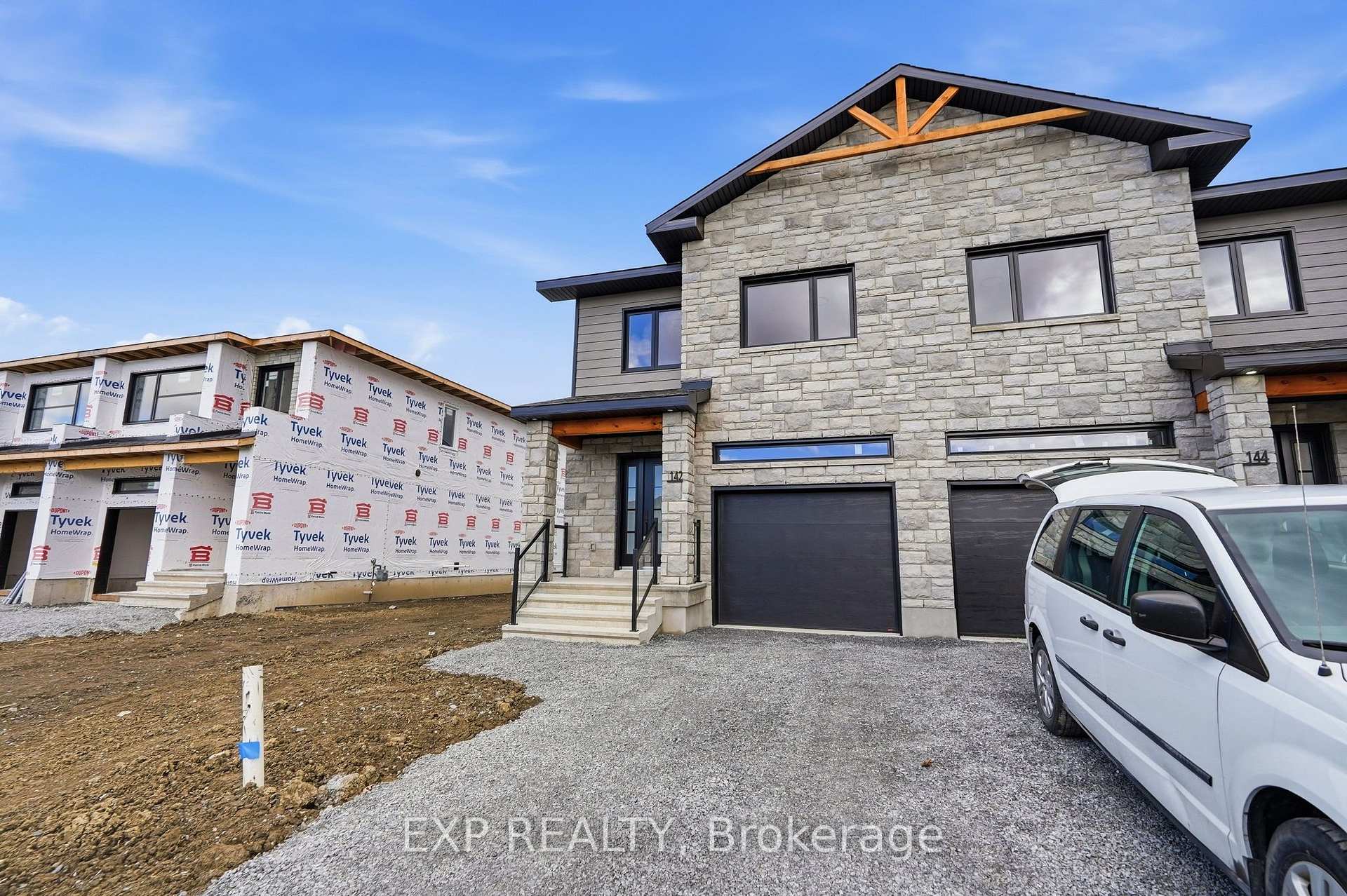 Photo 3 of 142 Elizabeth Street, North Dundas, Chesterville — HOMEH