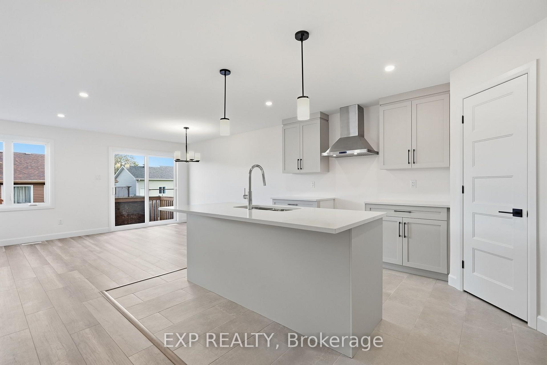 Photo 6 of 142 Elizabeth Street, North Dundas, Chesterville — HOMEH