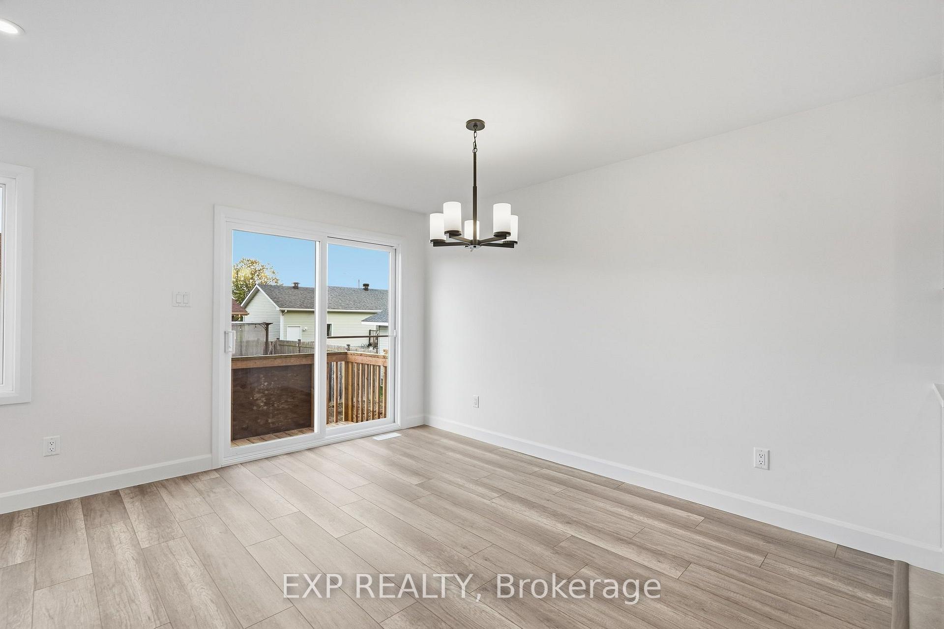 Photo 10 of 142 Elizabeth Street, North Dundas, Chesterville — HOMEH